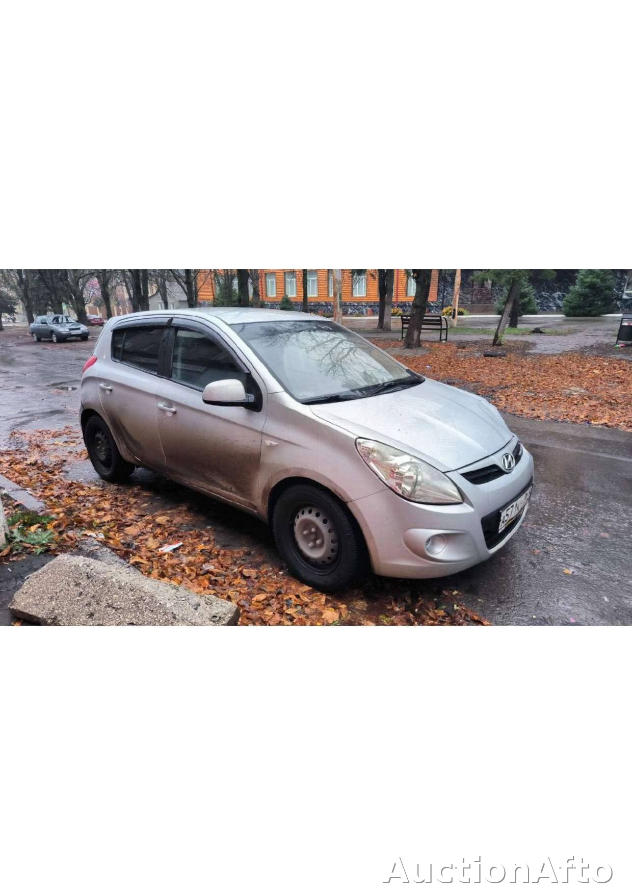 Hyundai i20 2010 год
