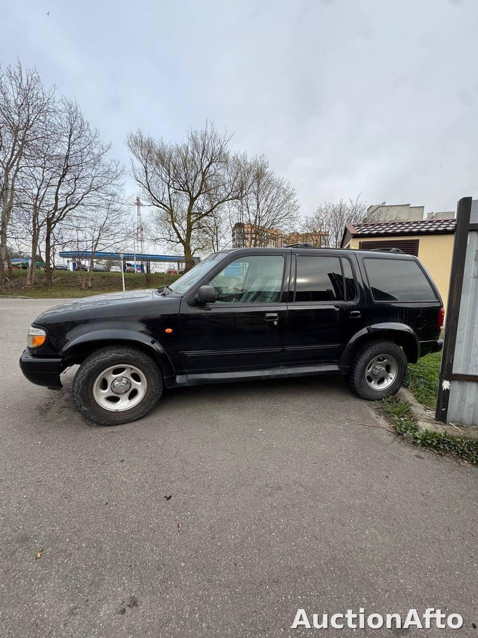 Ford Explorer 1998 год