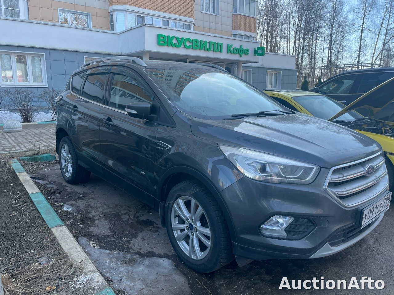 Ford Kuga 2018 год