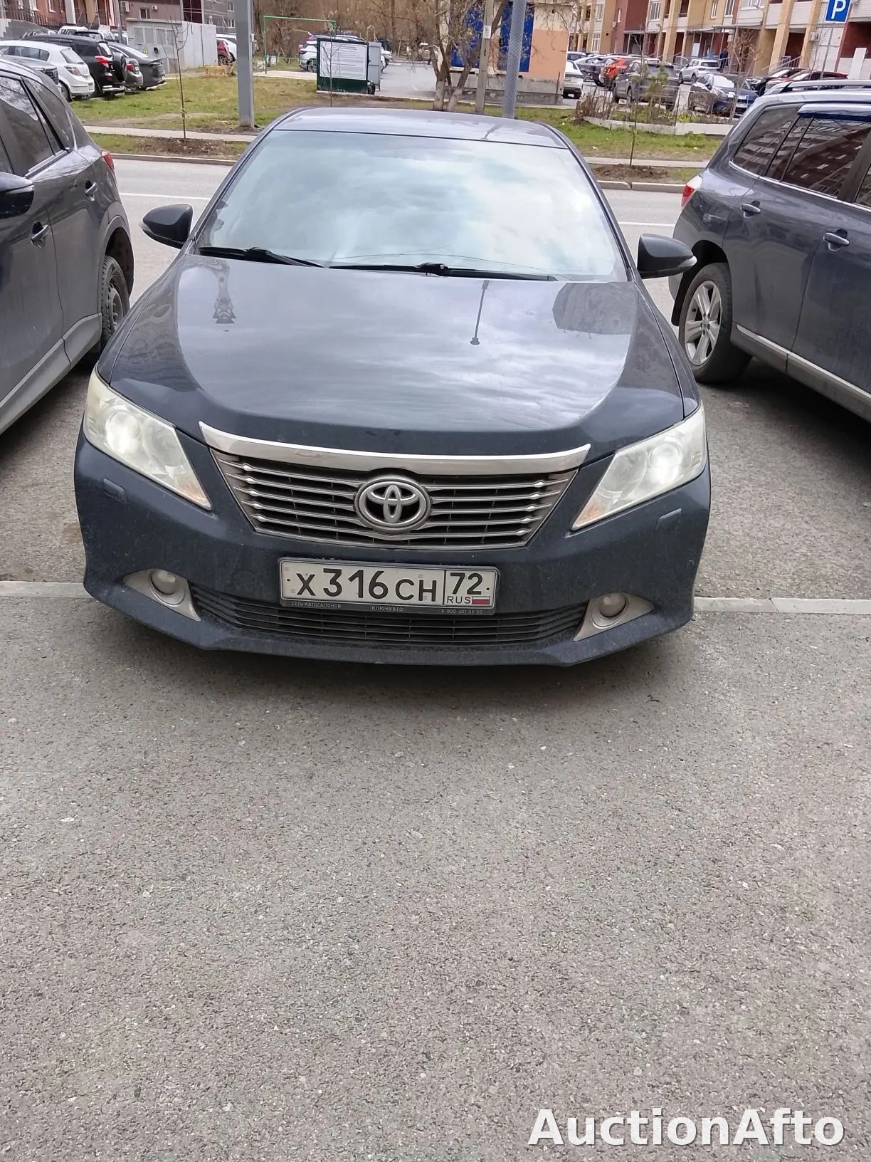 Toyota Camry 2012 год