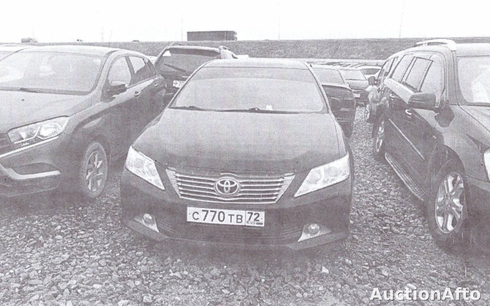 Toyota Camry 2013 год