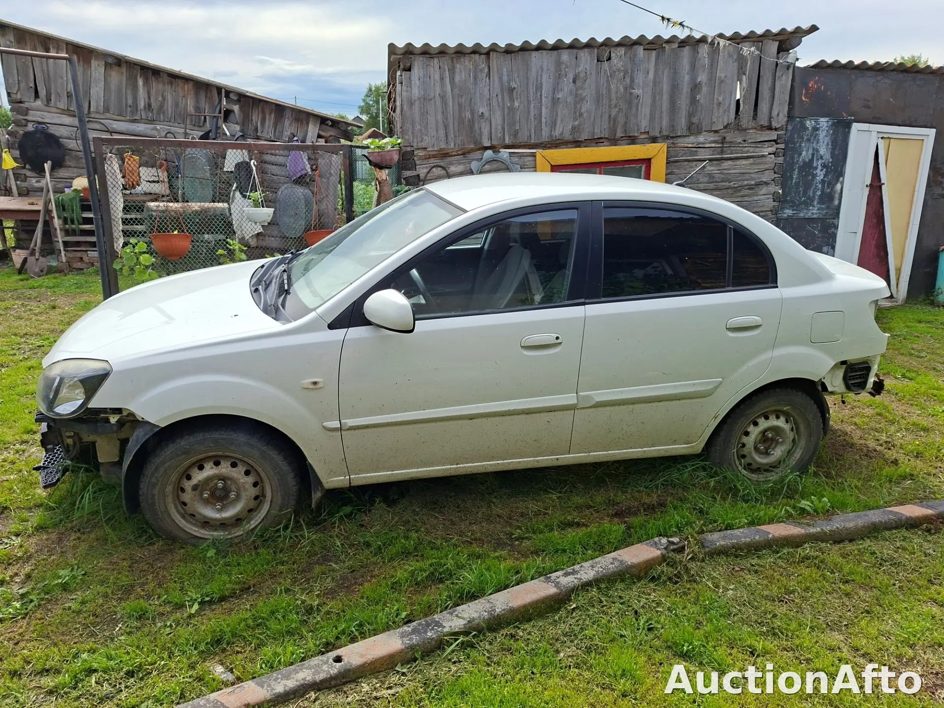 Kia Rio 2011 год