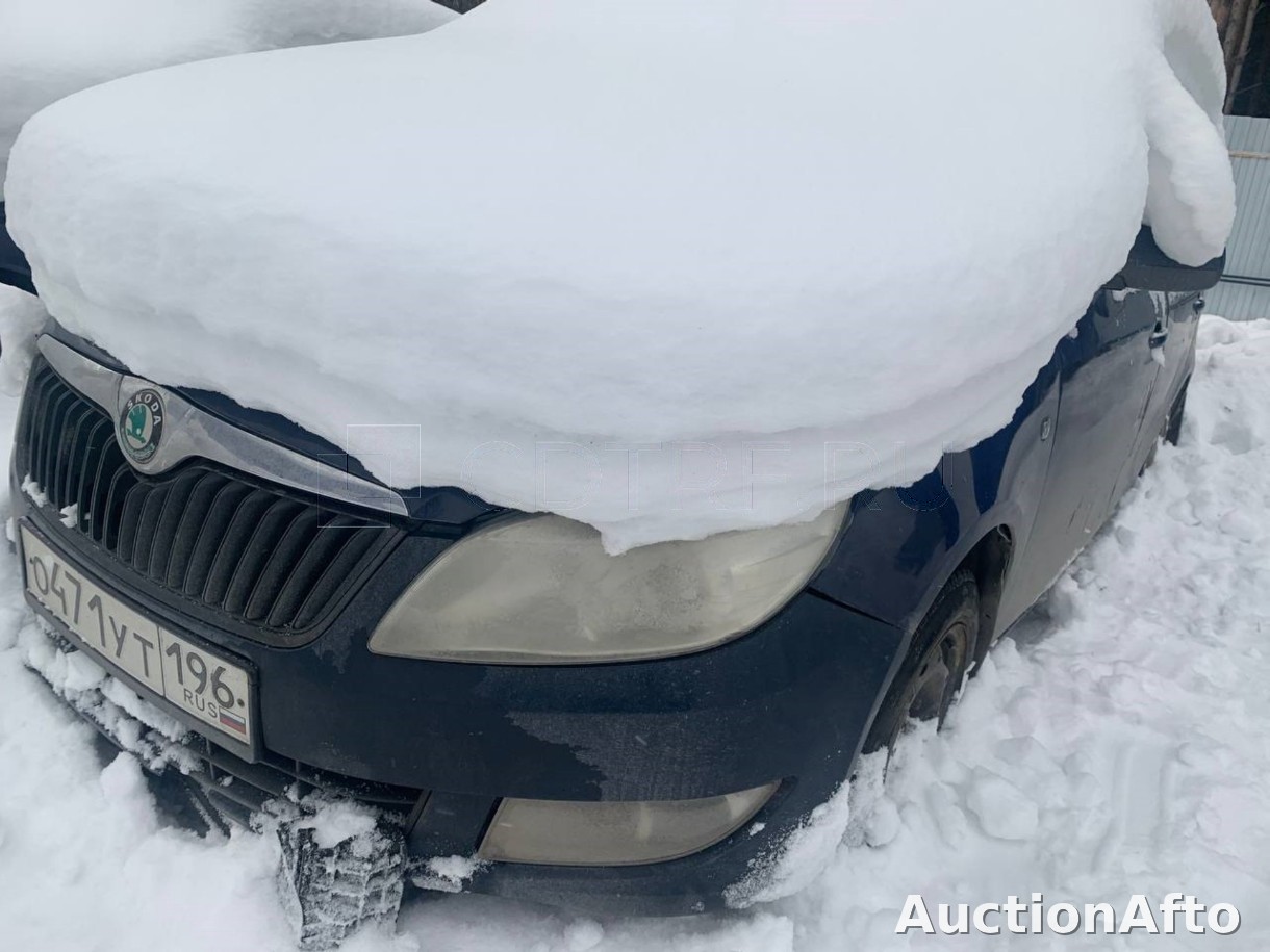 Skoda Fabia 2011 год