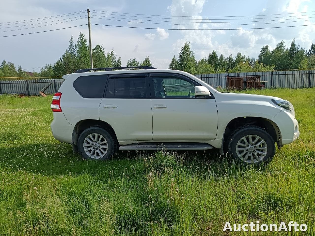 Toyota Land Cruiser 2017 год