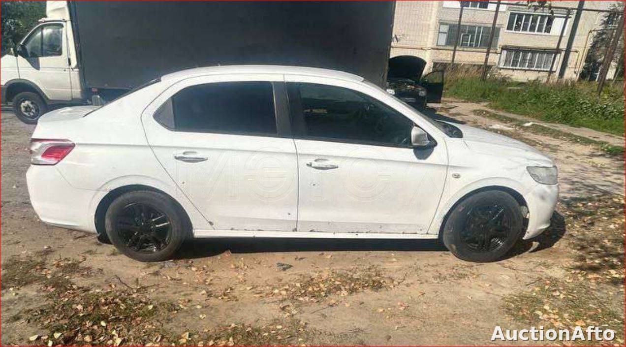 Peugeot 301 2013 год