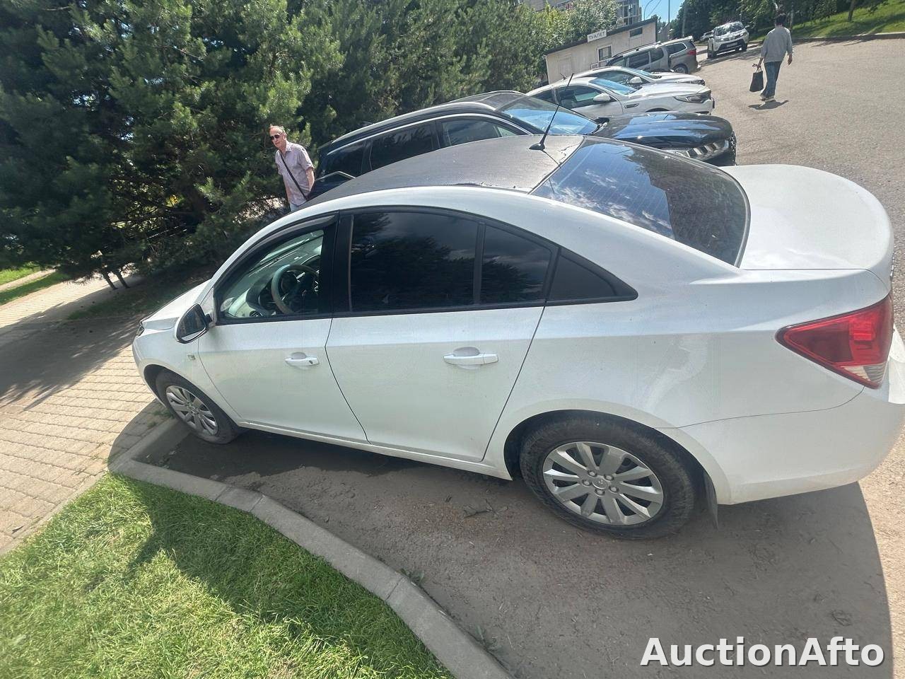 Chevrolet Cruze 2012 год