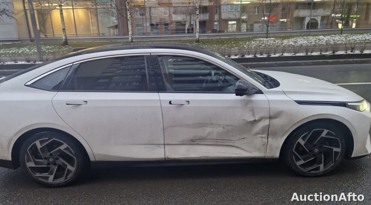 Changan Lamore 2023 год