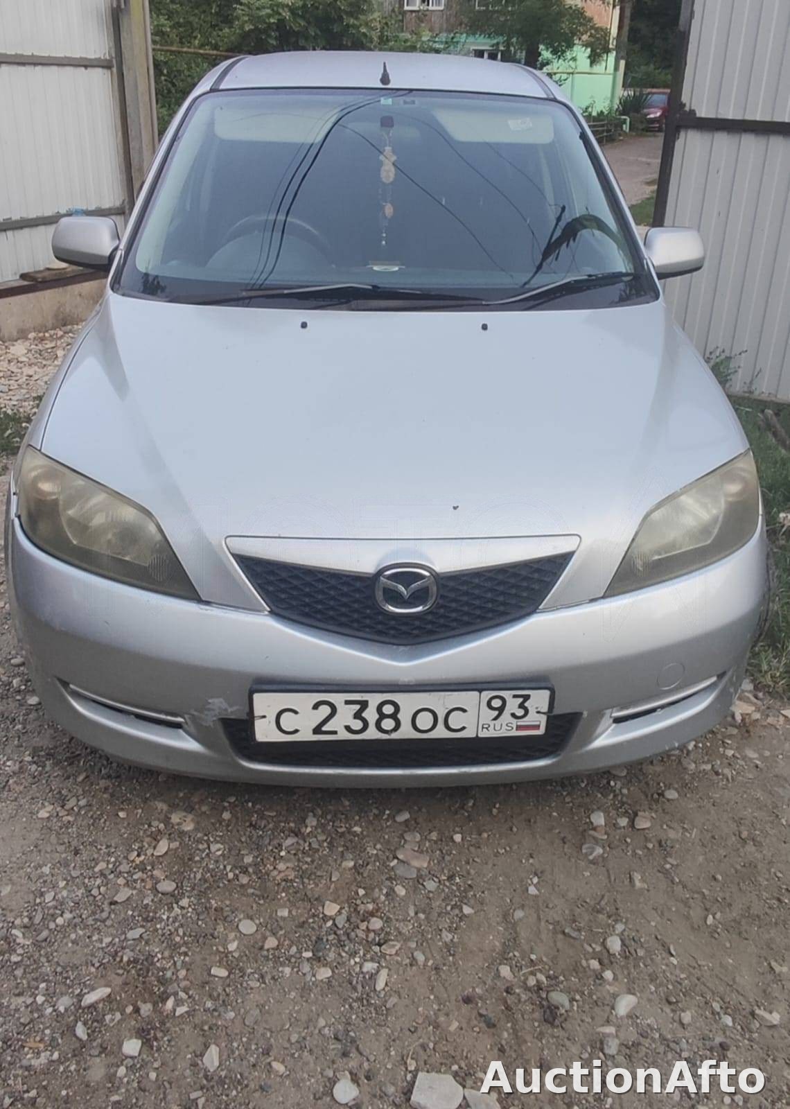 Mazda Demio 2003 год