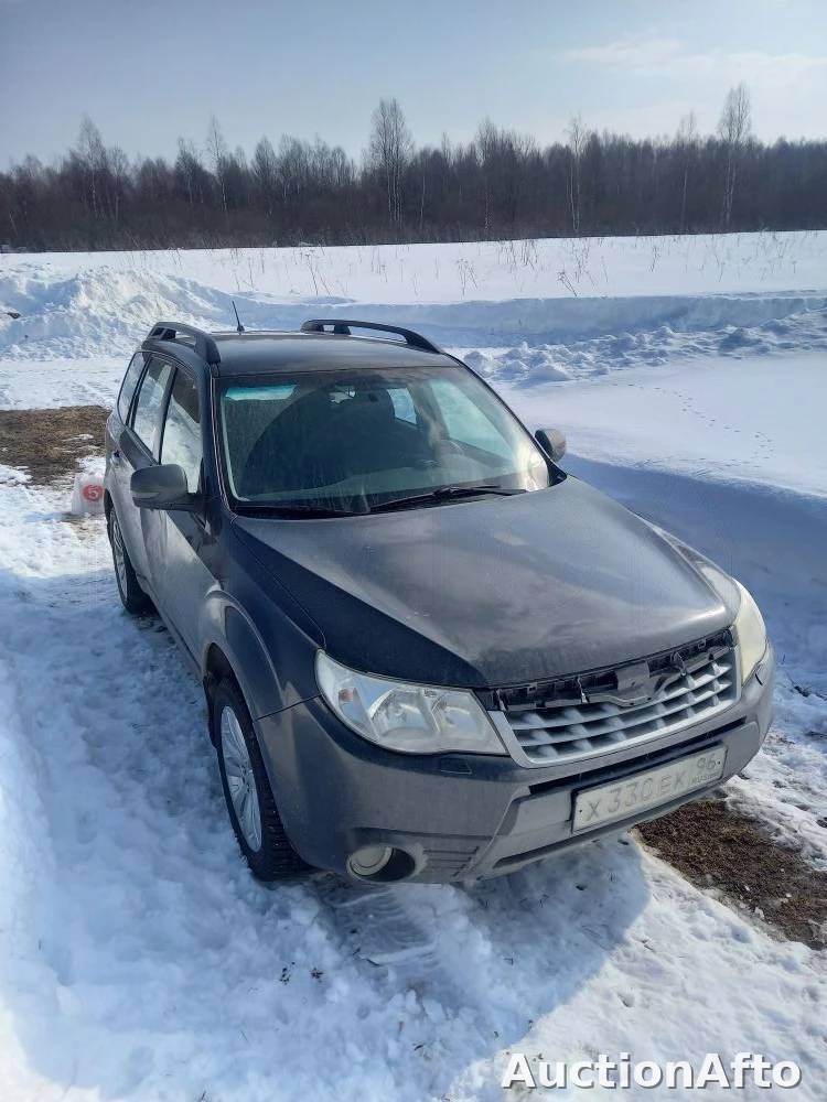 Subaru Forester 2012 год
