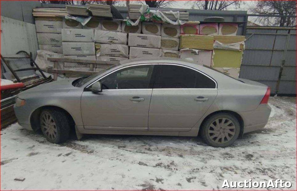 Volvo S80 2011 год