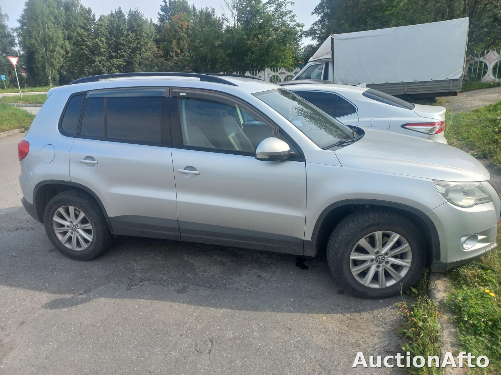 Volkswagen Tiguan 2010 год
