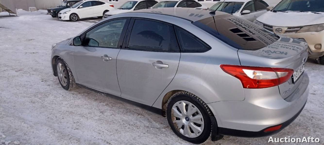 Ford Focus 2012 год