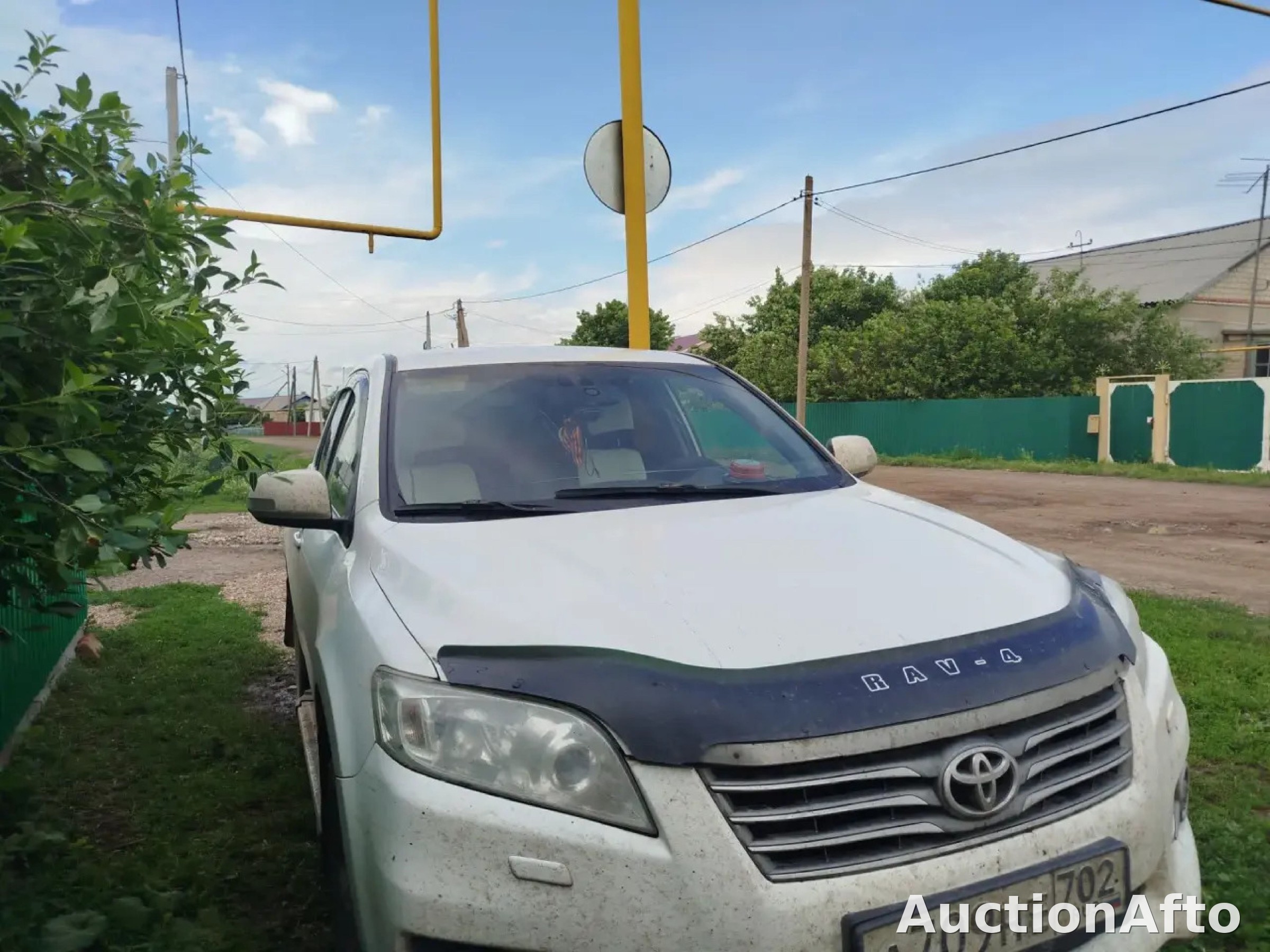 Toyota RAV 4 2012 год