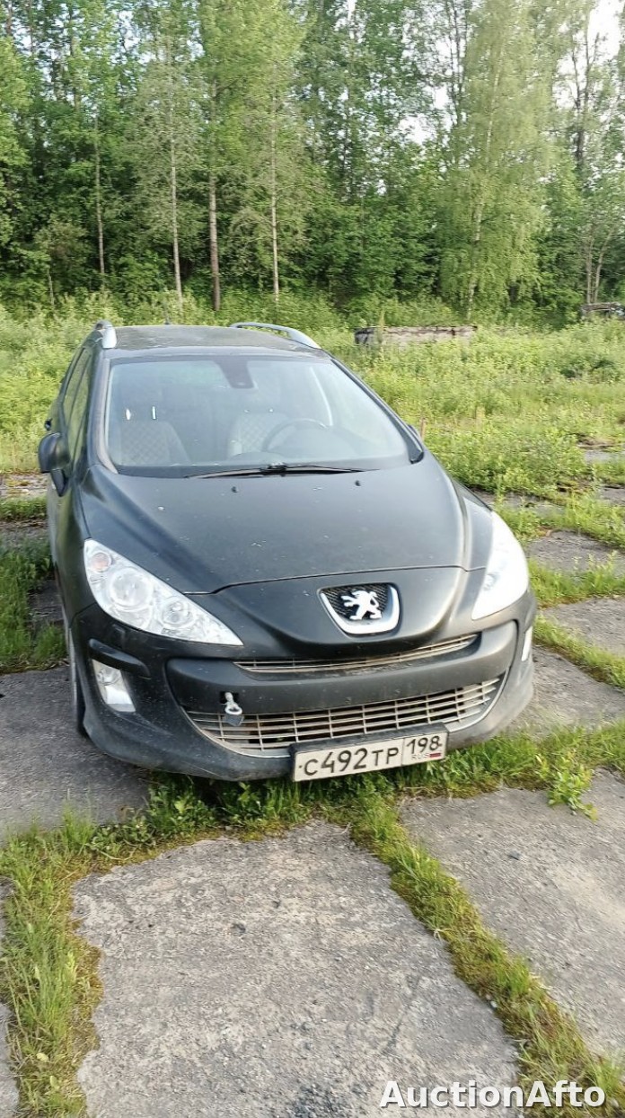 Peugeot 308 2011 год