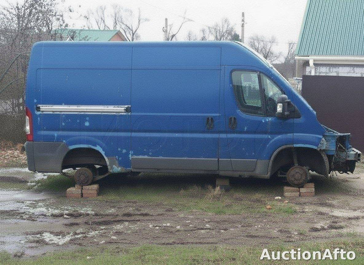 Peugeot Boxer 2011 год
