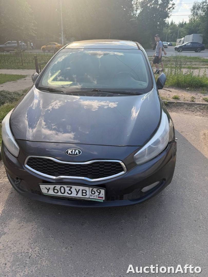 Kia Ceed 2013 год