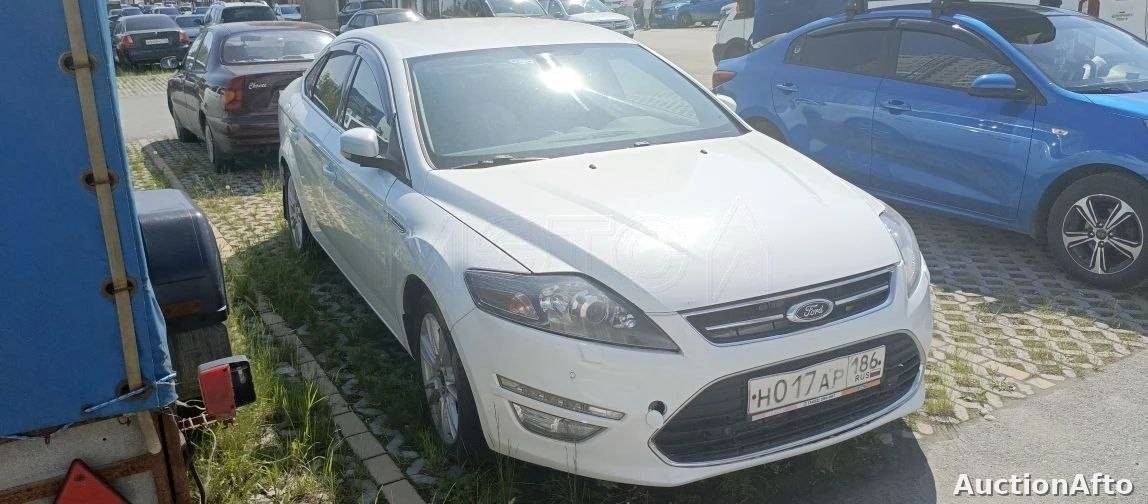 Ford Mondeo 2013 год