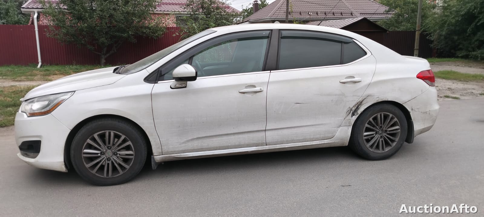 Citroen C4 2015 год