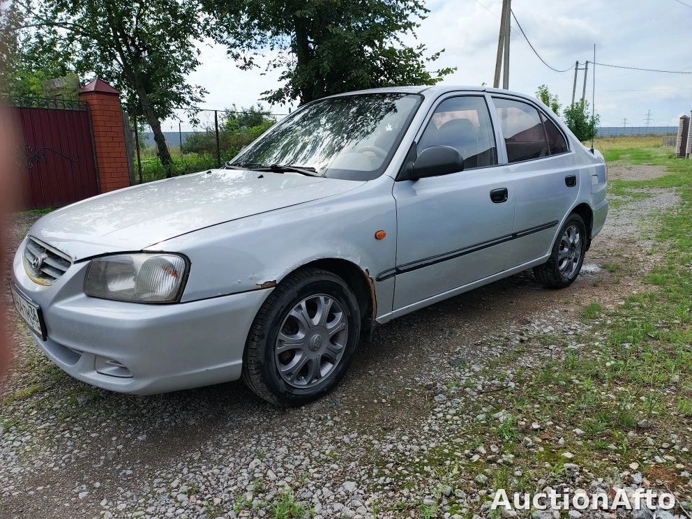 Hyundai Accent 2010 год