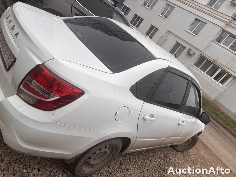 Lada Granta 2024 год