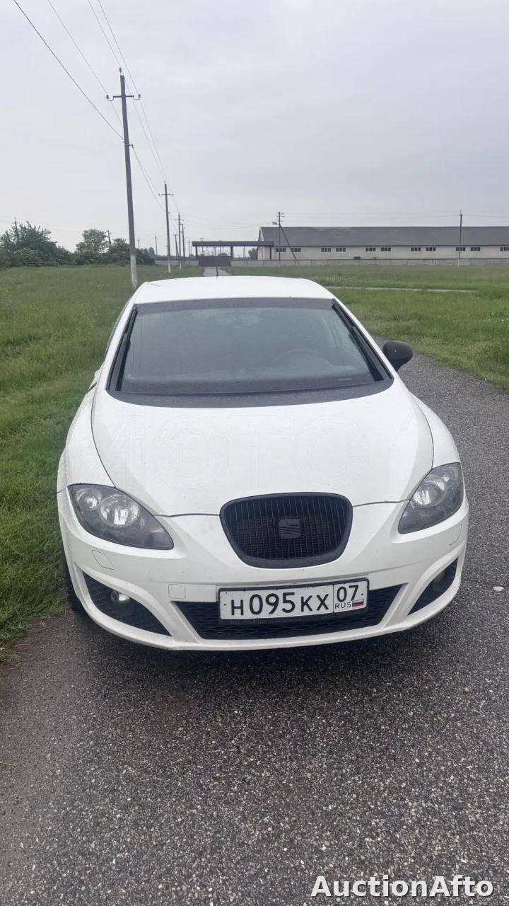 Seat Leon 2012 год