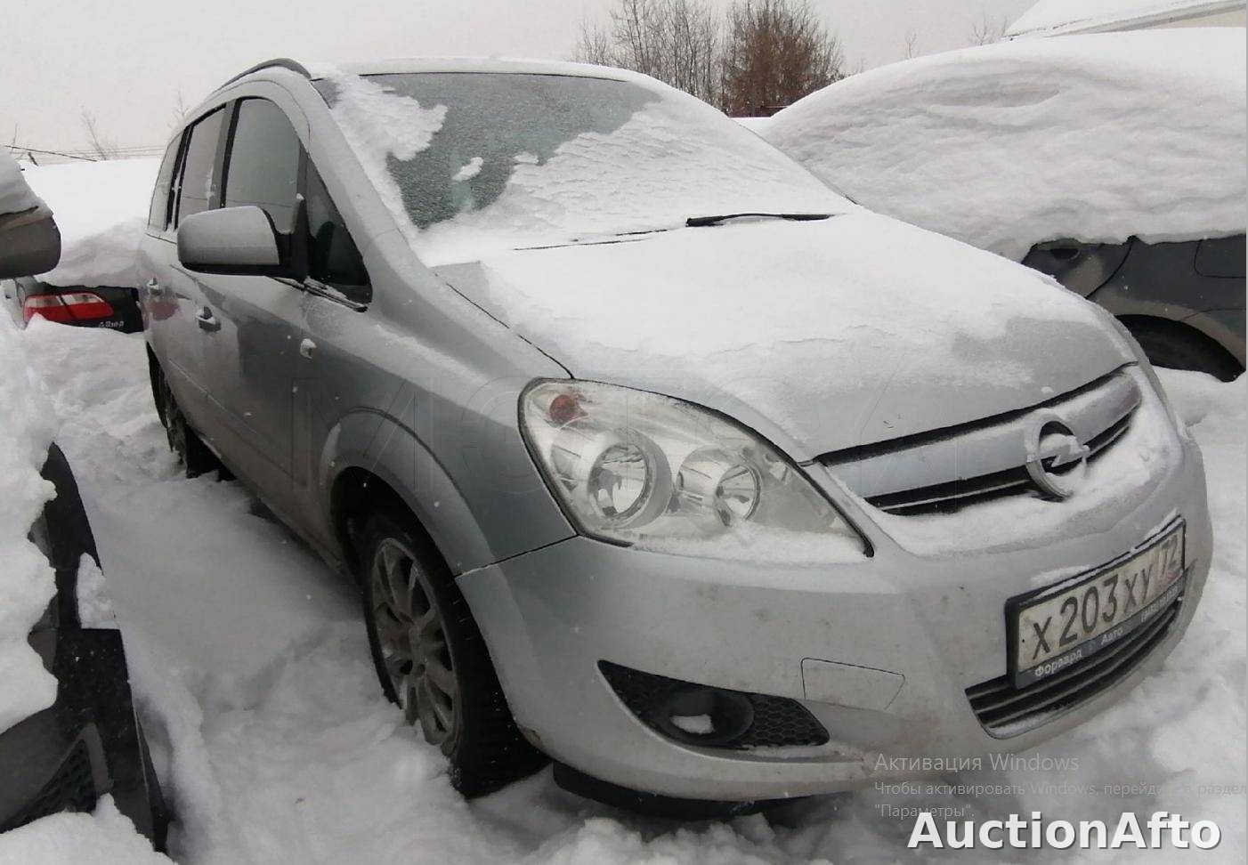 Opel Zafira 2011 год