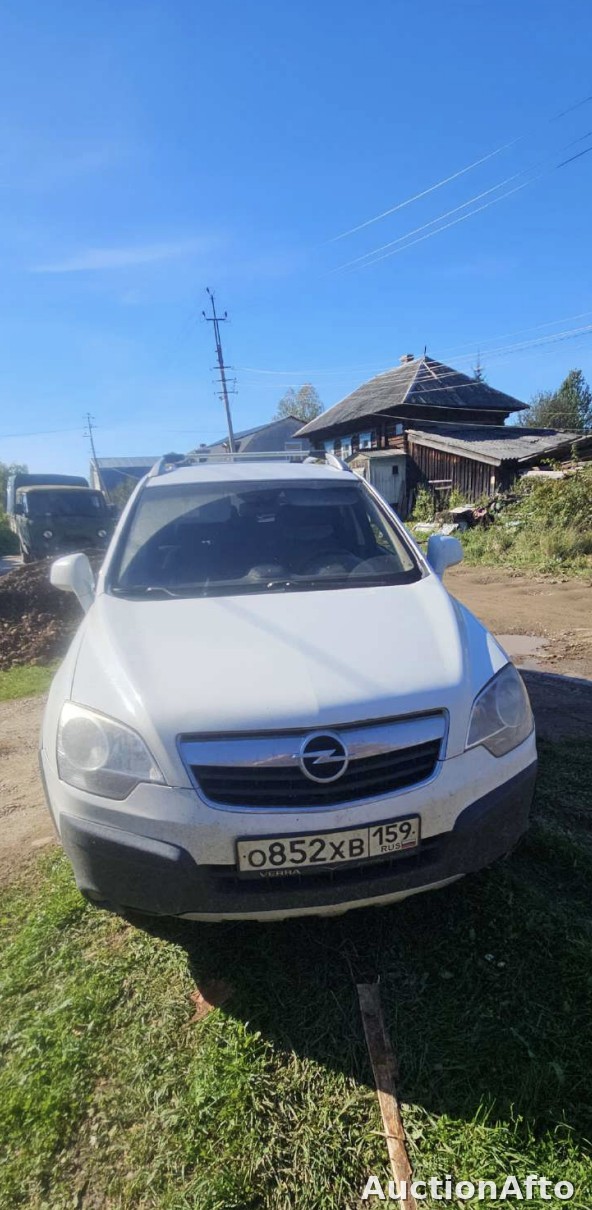 Opel Antara 2011 год