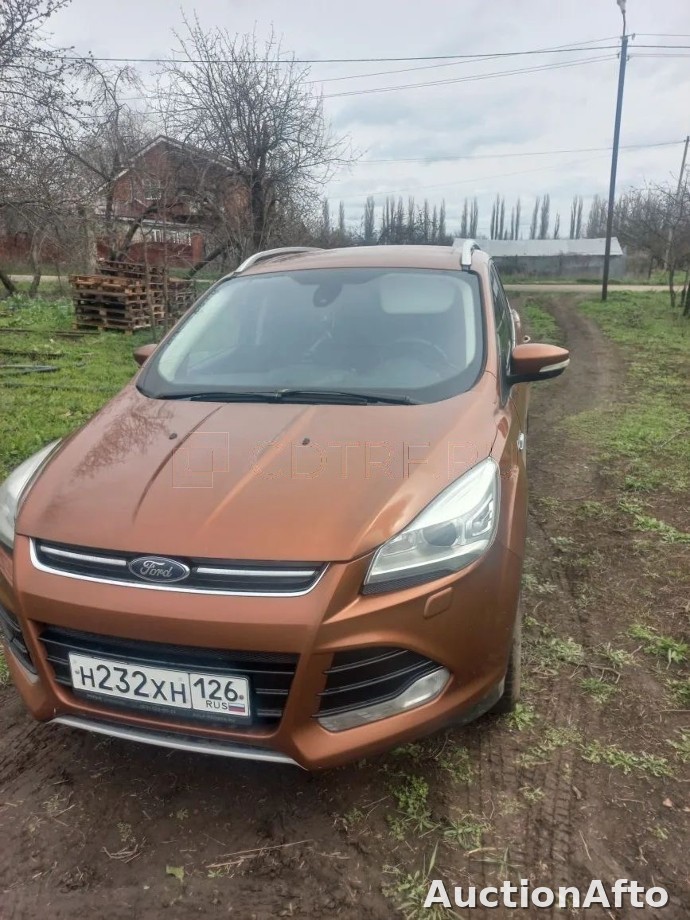 Ford Kuga 2013 год