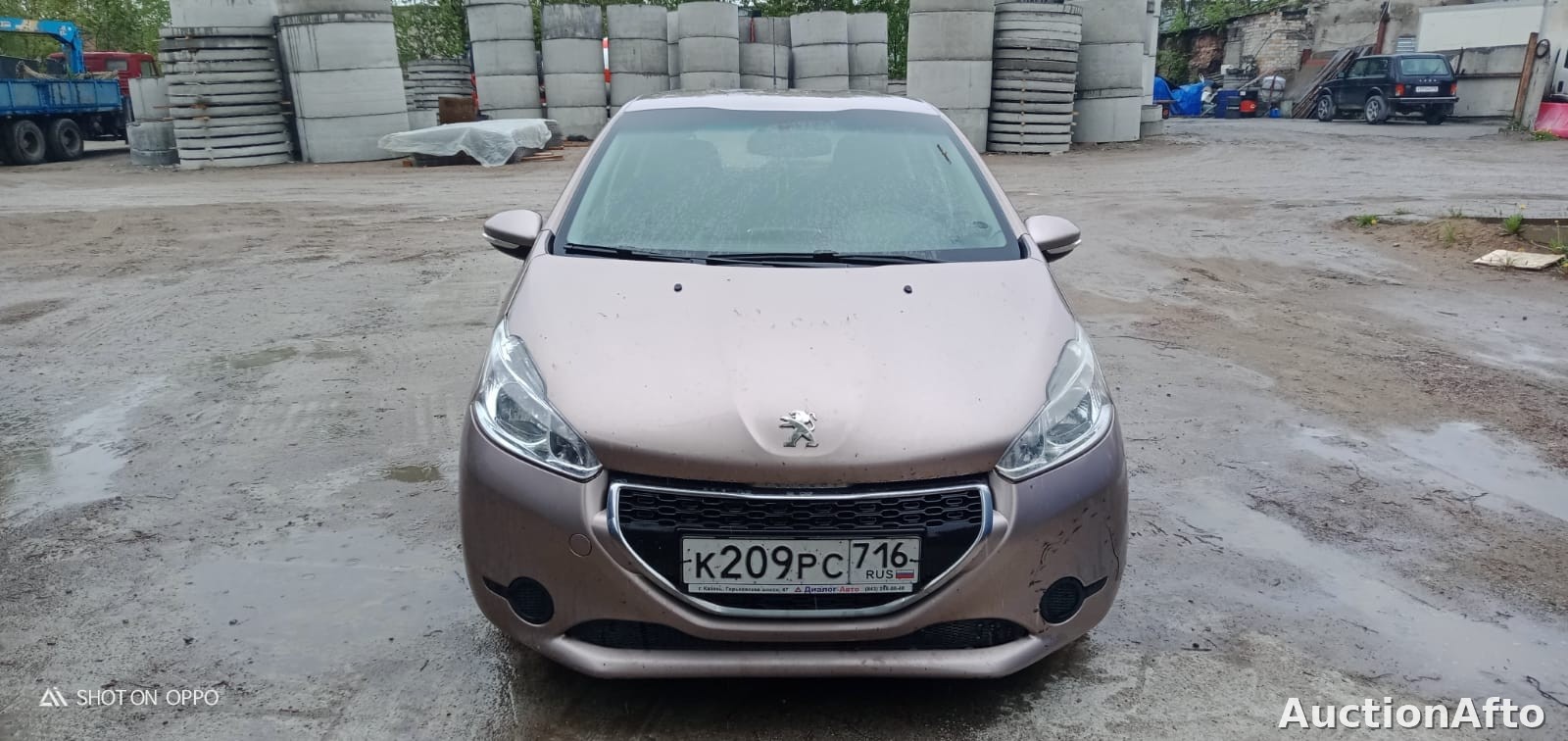 Peugeot 208 2013 год