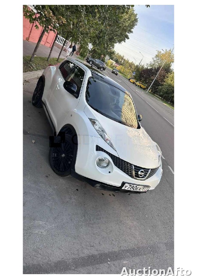 Nissan Juke 2012 год