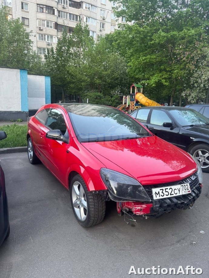 Opel АСТРА 2010 год