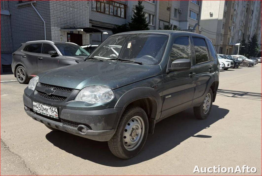 Chevrolet Niva 2015 год