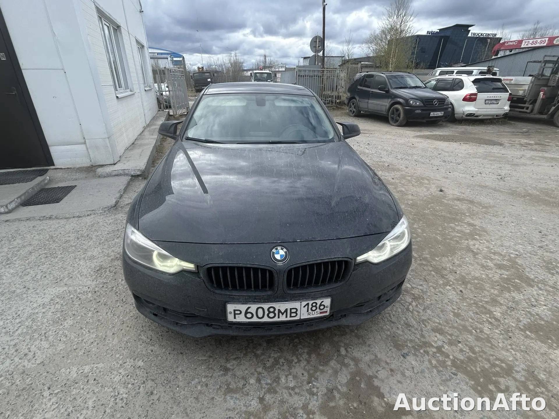 BMW 3 серии 2017 год