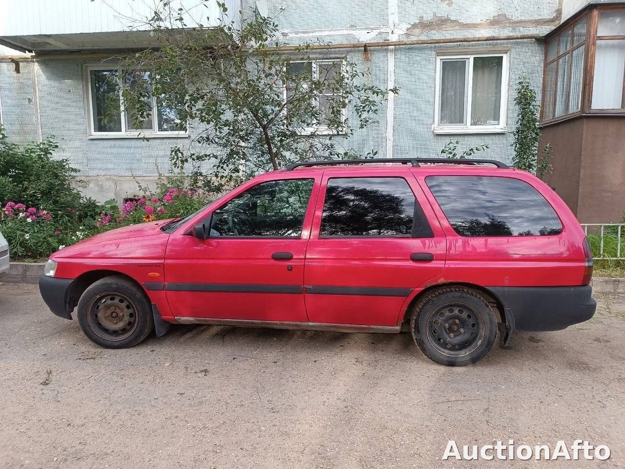 Ford Escort 1997 год