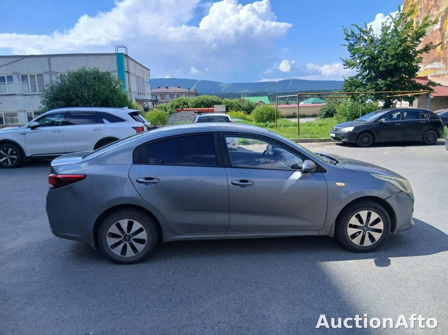 Kia Rio 2019 год