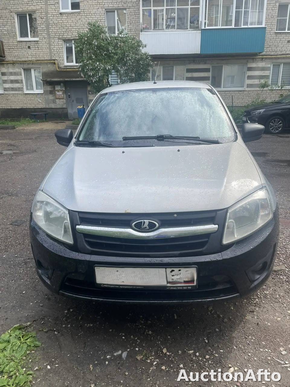 Lada Granta 2015 год