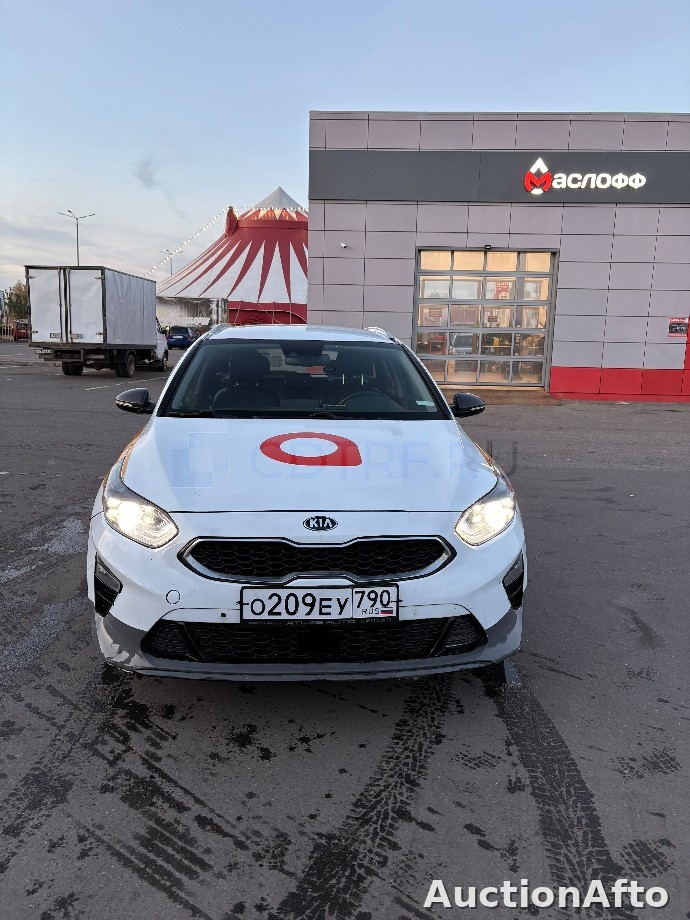 Kia Ceed 2019 год