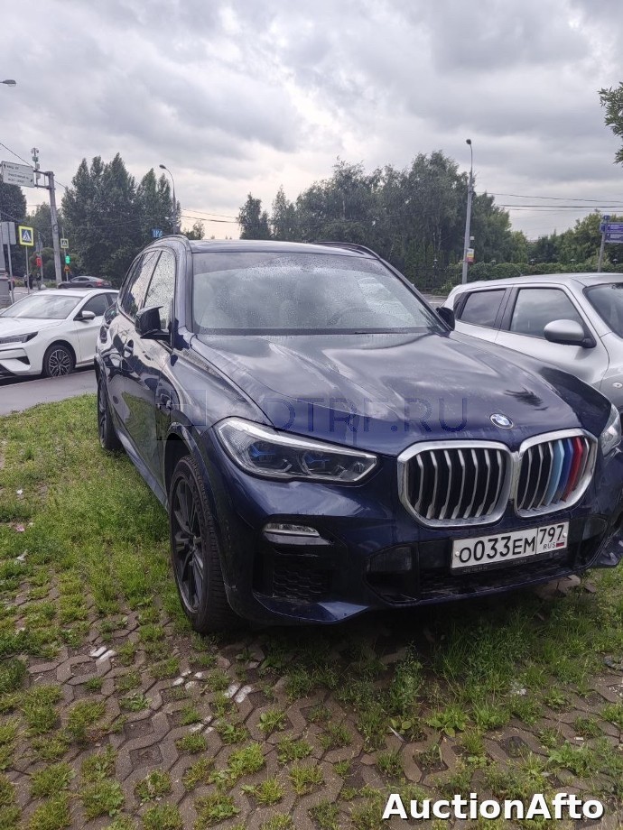 BMW X5 XDRIVE 40i 2021 год