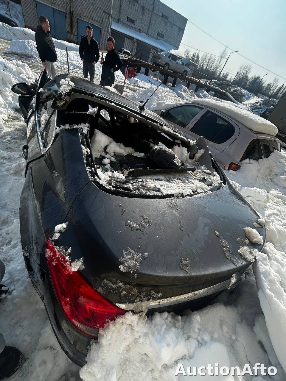 Opel Insignia 2011 год