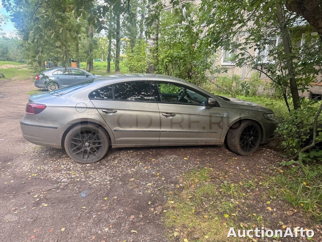 Volkswagen Passat 2012 год