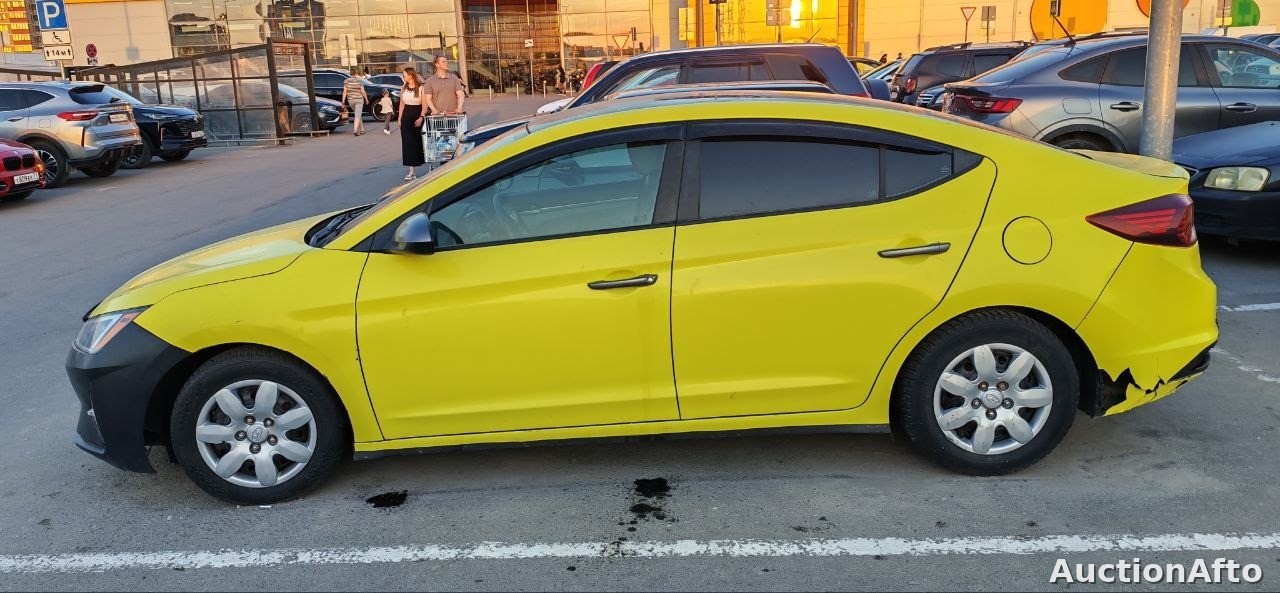 Hyundai Elantra 2019 год