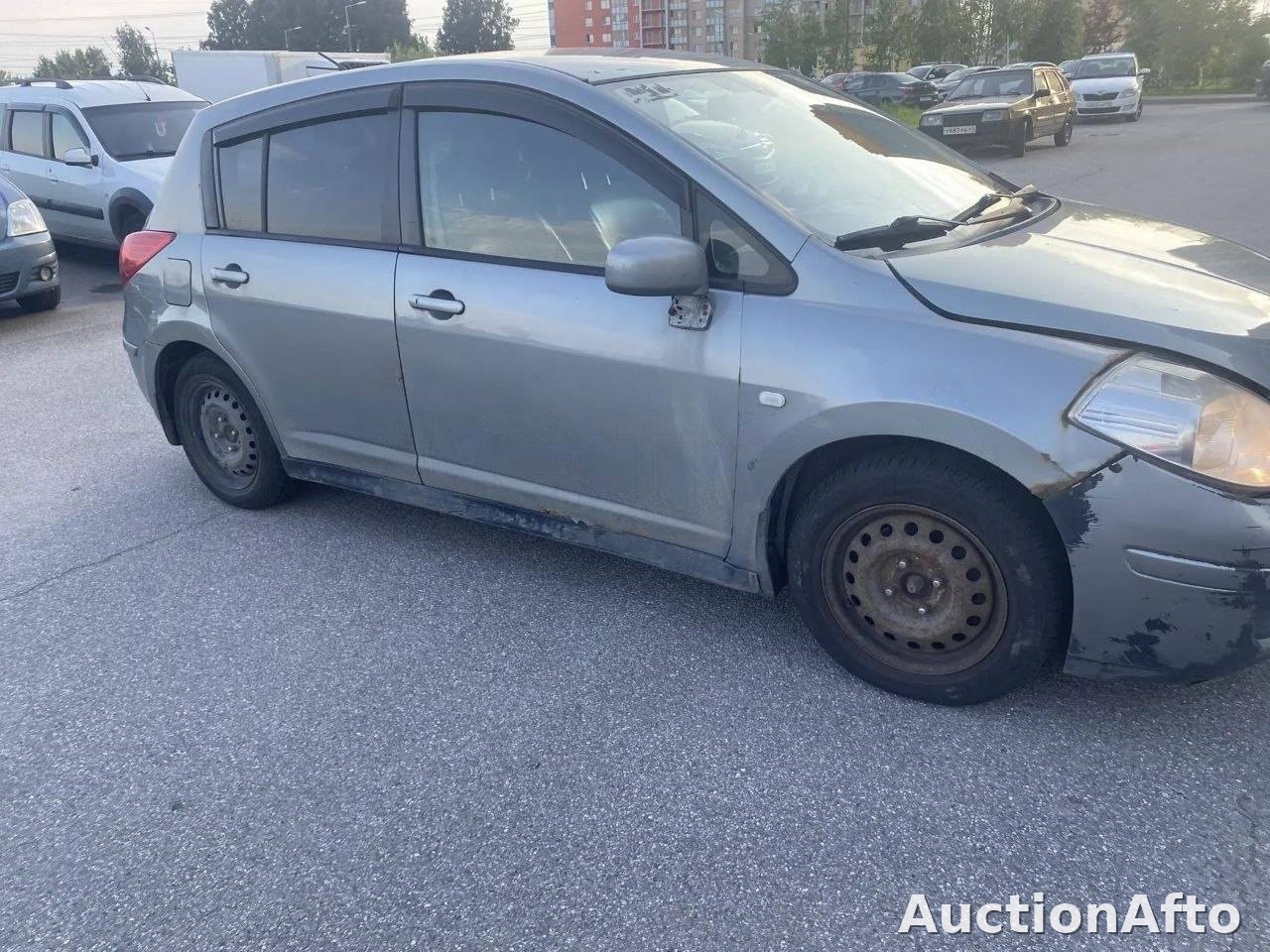 Nissan Tiida 2008 год