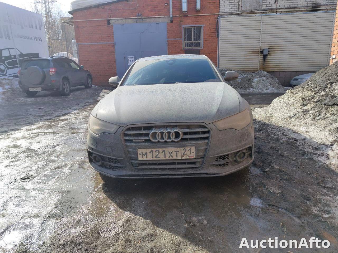 Audi A6 2011 год