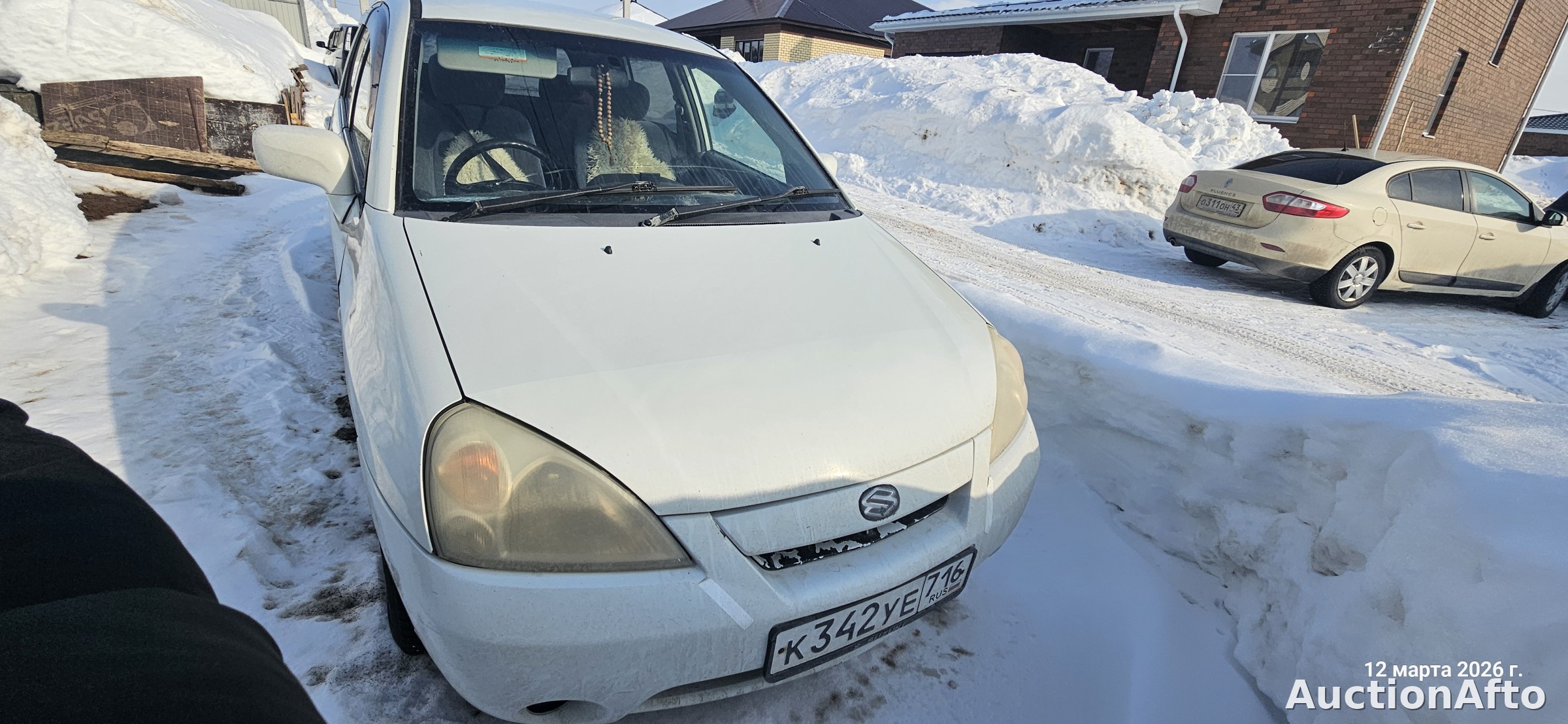 Suzuki Aerio 2002 год