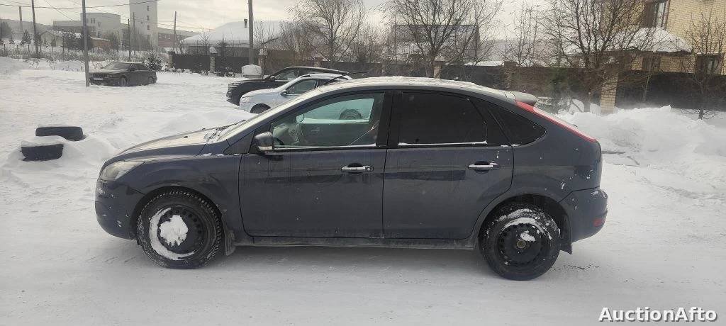 Ford Focus 2010 год