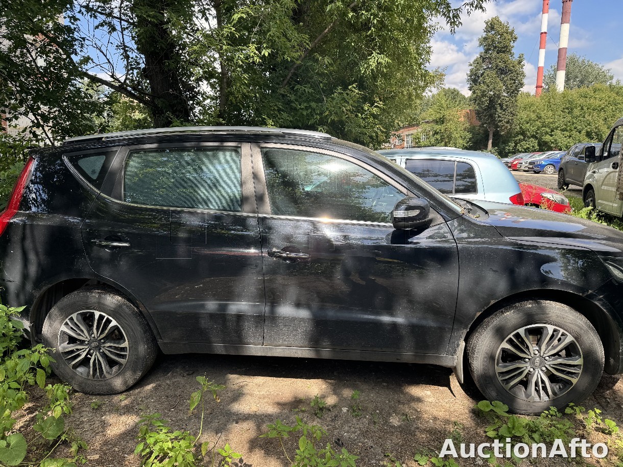 Geely EMGRAND X7 2020 год