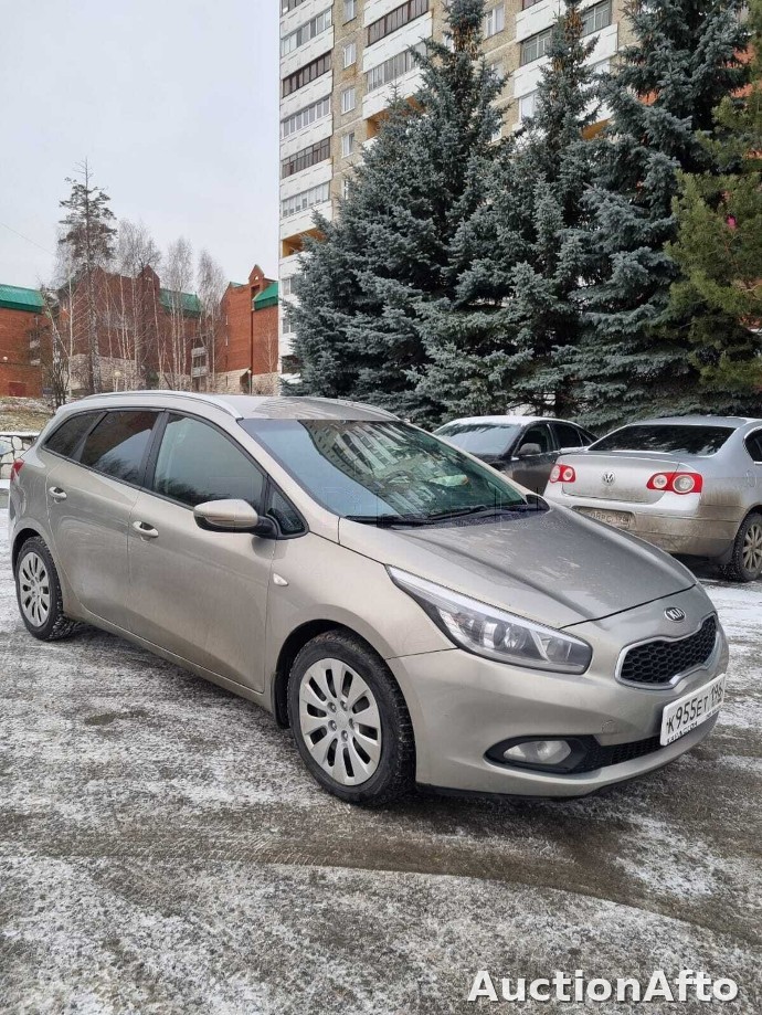 Kia Ceed 2013 год