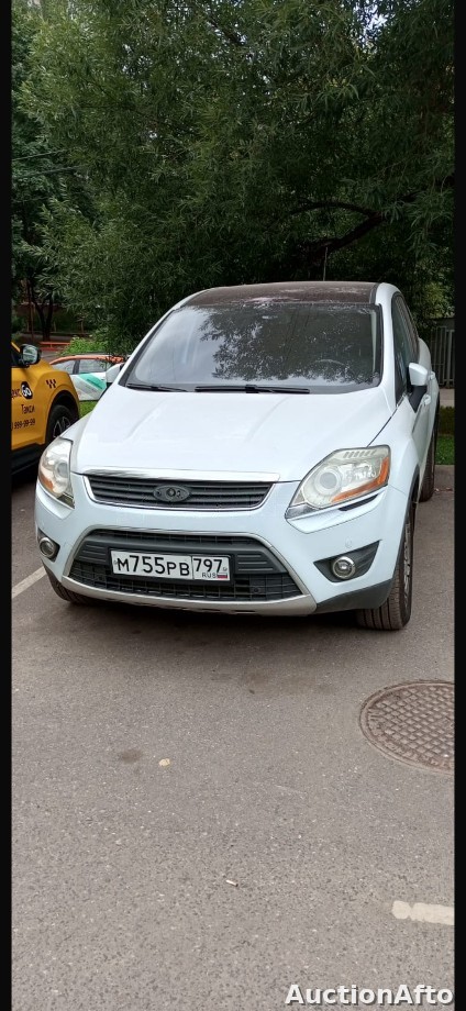 Ford Kuga 2010 год
