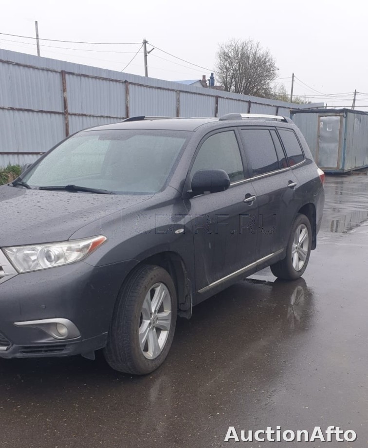 Toyota Highlander 2013 год
