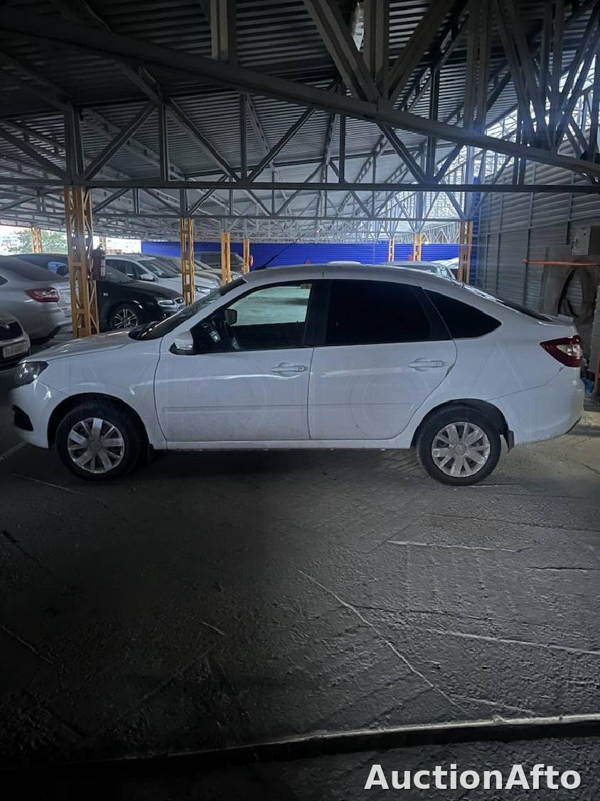 Lada Granta 2024 год